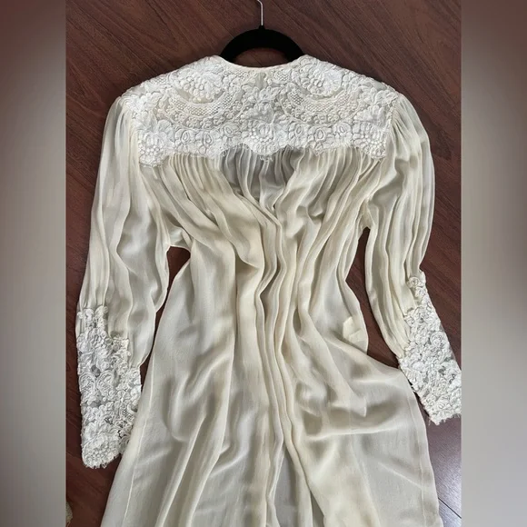 Vintage 100% silk lace wedding sheer robe victoria’s Secret original one size - Picture 13 of 16